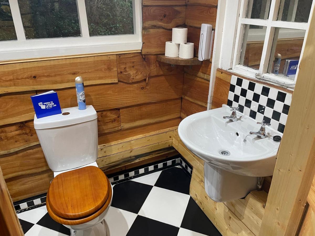 Cuckoo Cabin, Tyn Y Cwm Eglwys-Fach 외부 사진